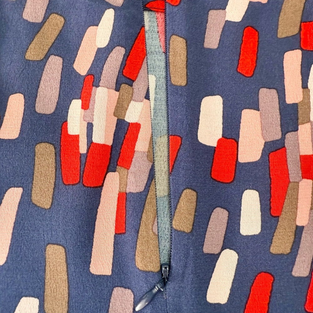 NWOT Boden Size 6 Geometric Blouse Red Coral White and Navy - Picture 11 of 11